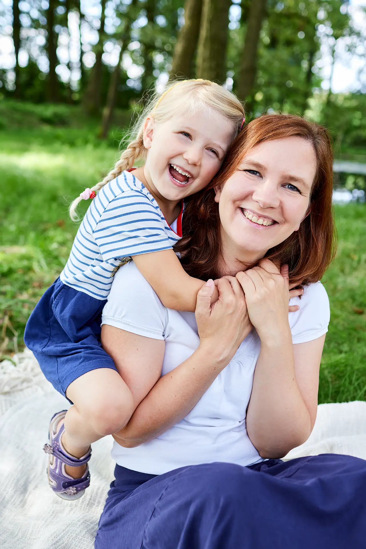 Mama und Tochter